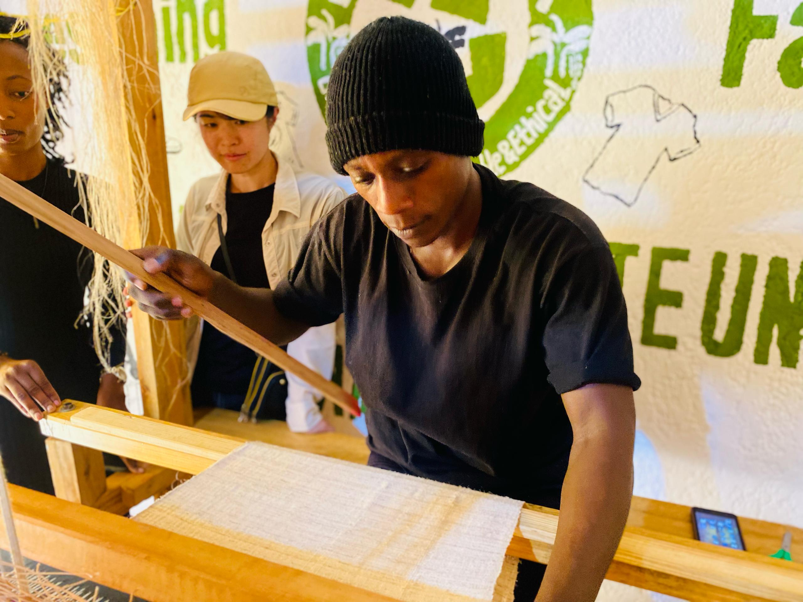 Manufacturing banana fiber products